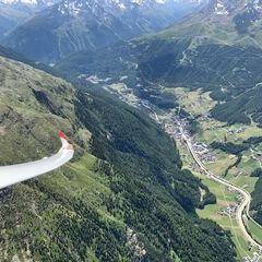 Flugwegposition um 11:40:36: Aufgenommen in der Nähe von Gemeinde Sölden, Österreich in 2674 Meter